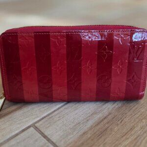 Louis Vuitton Vernis Cherry Red Strip Rayures Zippy Wallet Long